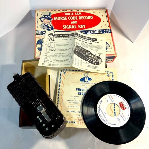 Vintage 50’s Morse Code Signal Key and Instructional 45 RPM Vinyl Record - Picture 3 of 11
